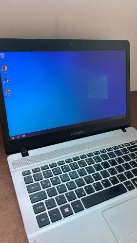 Notebook Samsung em perfeito estado 