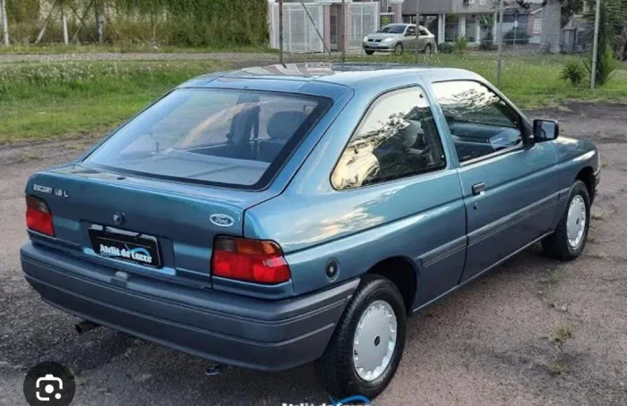 Ford Escort GL 1.6i / 1.6 (álcool) 1993