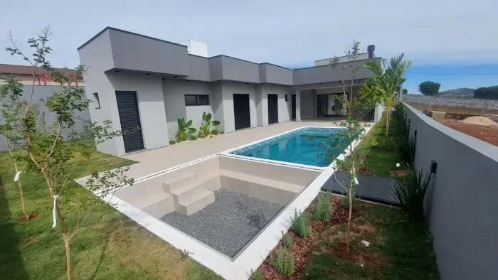 Casa de Condomínio com terreno área de 600m² á venda em bragança Paulista/SP
