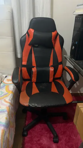 Cadeira Gamer Vermelha e Preto