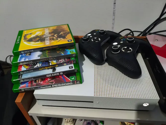 Xbox One S