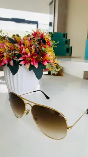 VENDO óculos de Sol Ray-Ban Aviator Clássico - Lentes Degradê Marrom
