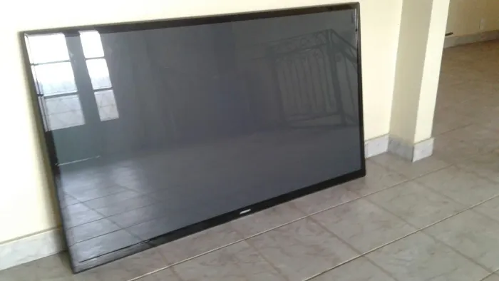 SAMSUNG 60' USADA/* NÃO É SMARTH / (NÃO FAÇO ENTREGA)/ RETIRADA NO GUARÁ II (BRASÍLIA -DF)