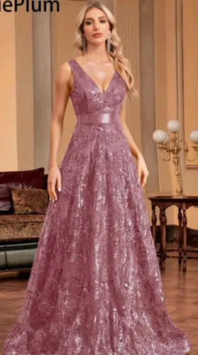 Lindo vestido de festa ( madrinha, mãe de debutante etc )