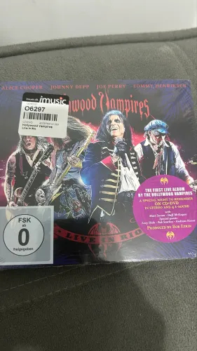 Hollywood Vampires - CD + DVD Live In Rio Importado Lacrado