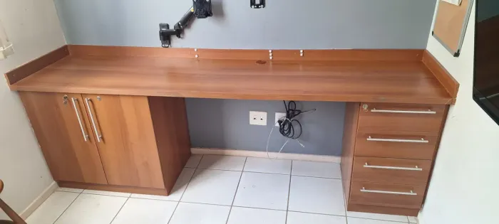 Vendo somente o tampão do móvel com as molduras