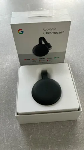 Chromecast 3ª geração muito novo