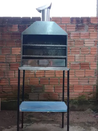Vende-se churrasqueira para churrasquinho