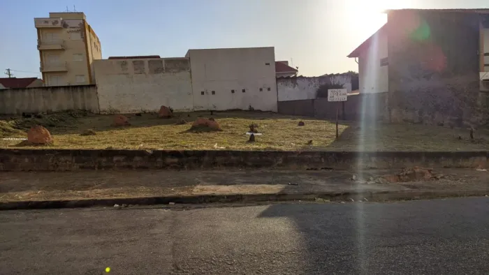Terreno Urbano para Venda em Sorocaba, Jardim Leocádia