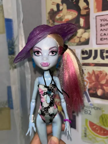 MONSTER HIGH 