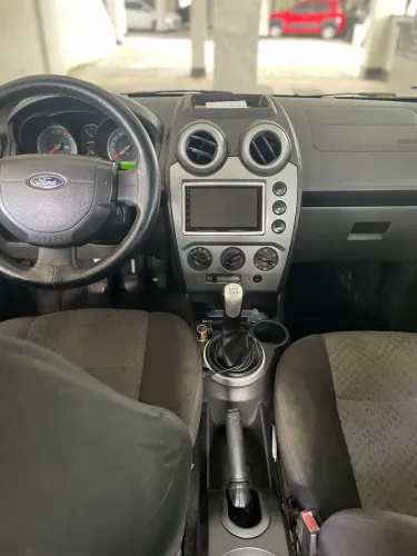 Ford Fiesta 1.6 16V Flex Mec. 5P 2014