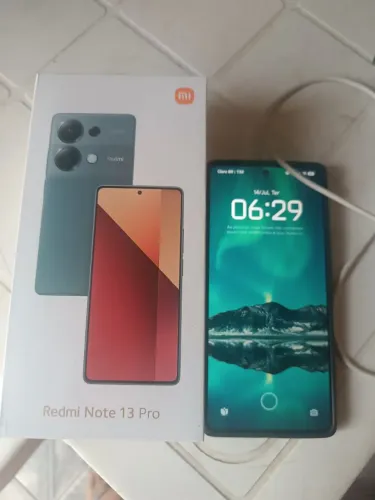 REDMI note 13 pro azul, 256gb 12 ram, Cel top apenas venda ok. Acompanha caixa e carr