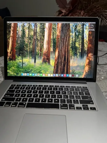 Vendo MacBook Pro 2015  Retina I7