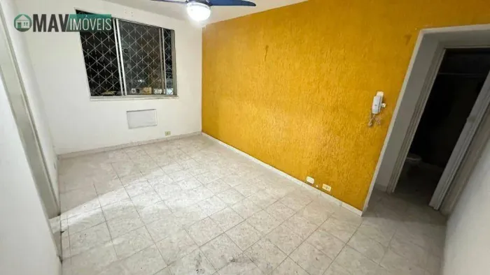 Apartamento com 1 dormitório à venda, 40 m² por R$ 140.000,00 - Bento Ribeiro - Rio de Jan