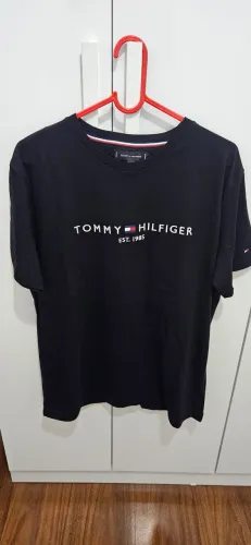 Camiseta da marca Tommy Hilfiger original! Tamanho G