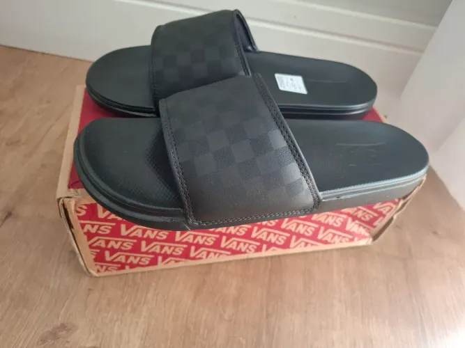Chinelo slide vans checkerboard novo