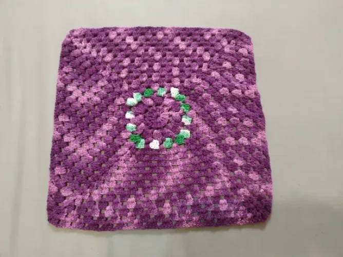 Suplá de Crochê 38x38 cm Artesanal - Mesa Posta - Toalhinha - peça Decorativa