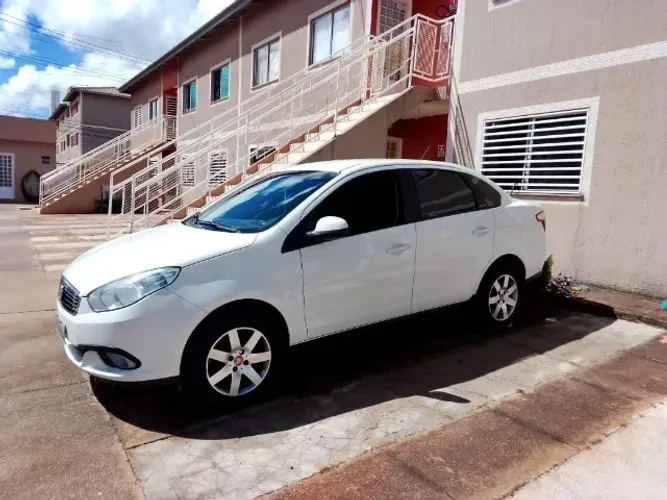 Fiat Grand Siena Attractive 1.0 Flex 8V 4P 2018