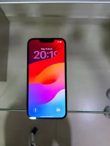 iPhone 13