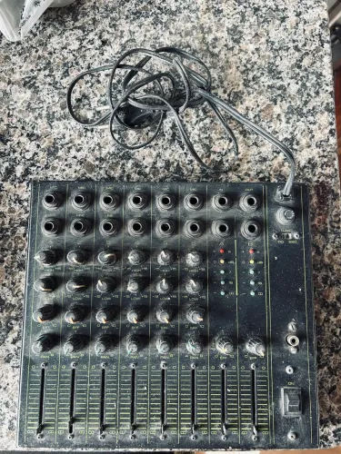 mesa de som