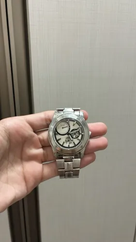 Guess Multifunction