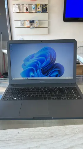 Notebook Samsung i3 7 th 8gb 120ssd - até 12x no cartão