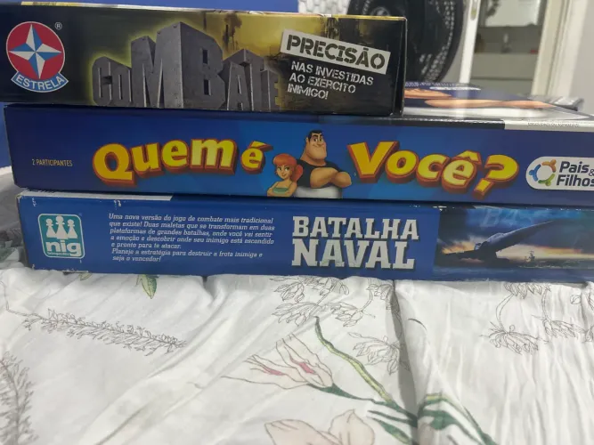 Vende-se jogos de tabuleiro