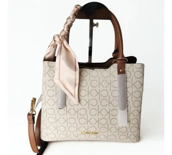 bolsa calvin klein monograma nova com etiqueta