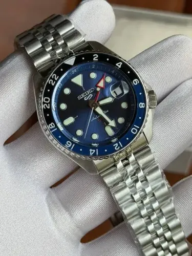 Seiko 5 Sports GMT