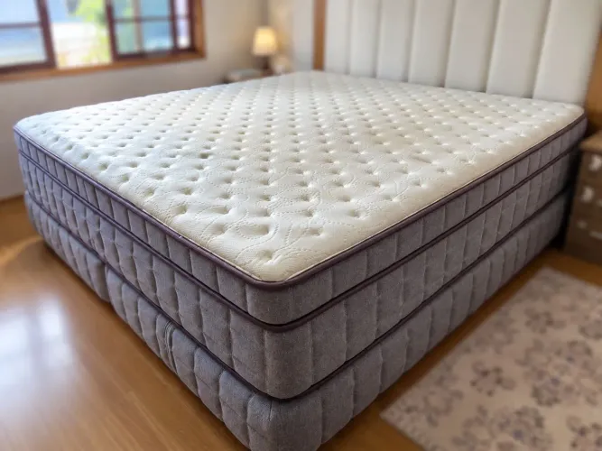 Cama Box King Size Maxflex - Com Box Também em Molas Ensacadas - Impecável 