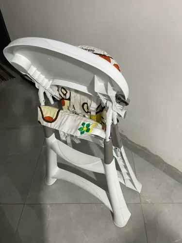 Cadeirão de bebê
