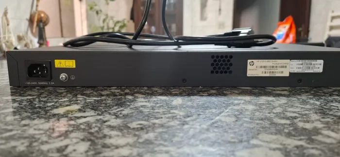 switch HP V1910-48G (modelo JE009A)