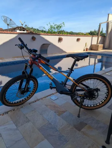 Bicicleta Elleven aro 20" (mini MTB)