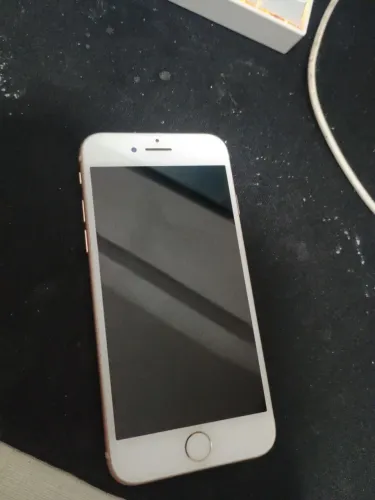 iPhone 8