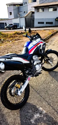 XRE rally 2017, moto zera 46 mil km originais. Pego moto menor na troca.