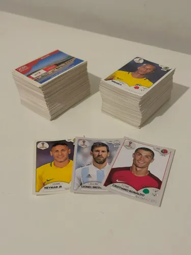 Lote de figurinhas Copa 2018 - Com repetidas