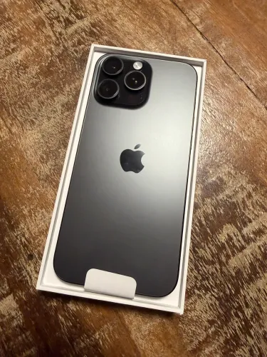 iPhone 16 Pro Max 256 NOVÍSSIMO Bateria 100% na garantia