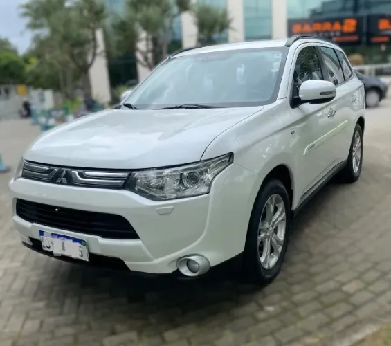 Mitsubishi Outlander 3.0/ GT 3.0 V6 Aut. 2014