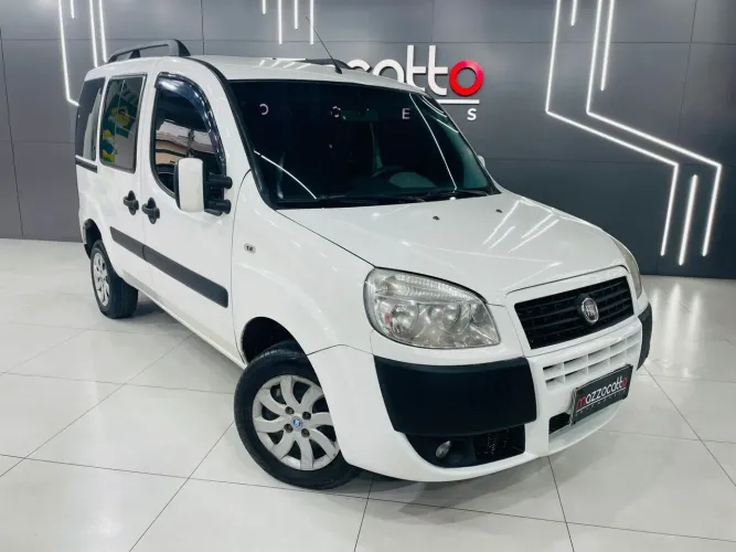 Fiat Doblo HLX 1.8 MPI Flex 5P 2011