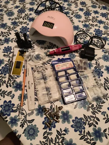 KIT COMPLETO PARA MANICURE / ALONGAMENTO DE UNHAS - ÓTIMO ESTADO