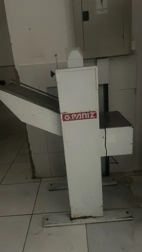 Fatiadora de pão GPANIZ