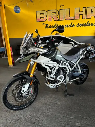 Triumph Tiger 900 800 cc