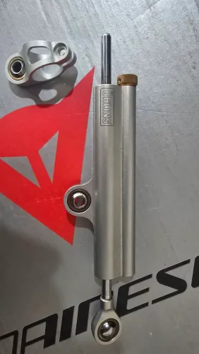 Amortecedor de direção ohlins zx10 praticamente zero , impecável  1200R$ p ir embora 