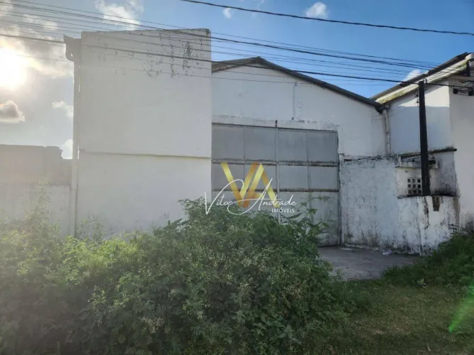 Galpão 200m² com Escritório e Pé Direito de 6m, Próximo à Avenida Caxangá