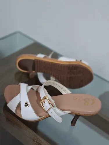 Sandália Cármen steffens n35/36