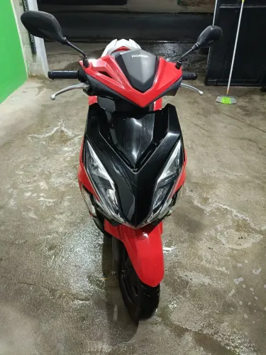 Honda elite 2023 vermelha 11.000,00