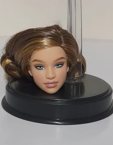 Cabeça Barbie Basics You Create - Fryda