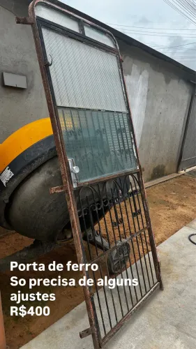 Porta de ferro