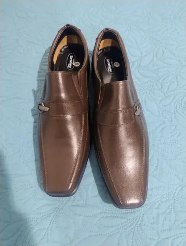 SAPATO SOCIAL NOVO POR $130 REAIS