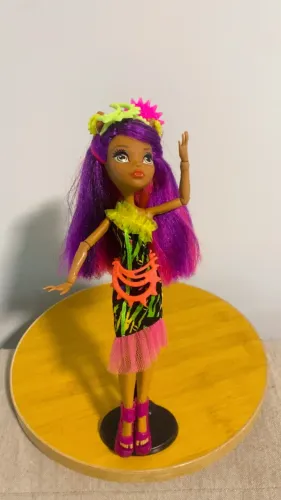 Monster High Clawdeen Eletrified Monstrous Hair Ghouls